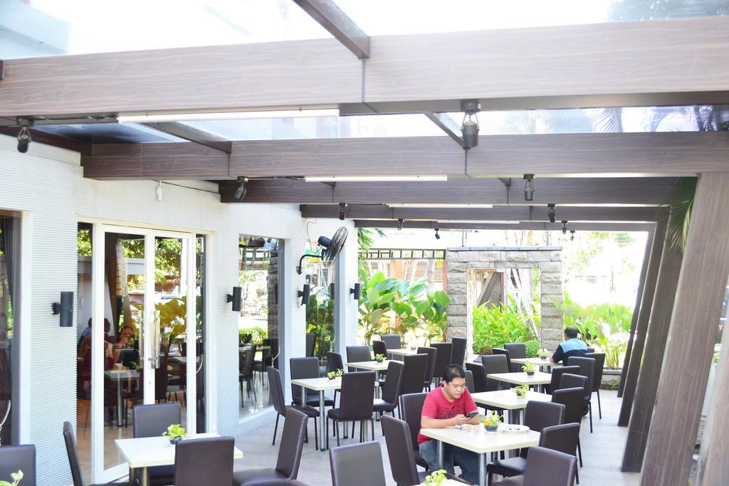 Villa Country Residence Surabaya Exterior photo
